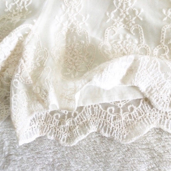Rebellion Boho White Lace Elastic Waist Shorts SM - Picture 3 of 5